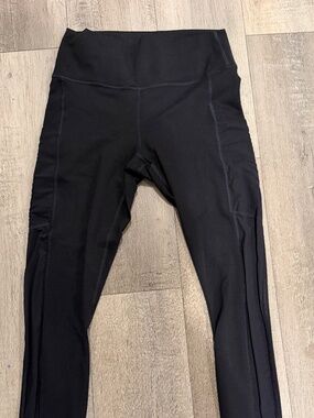 Fabletics powerhold